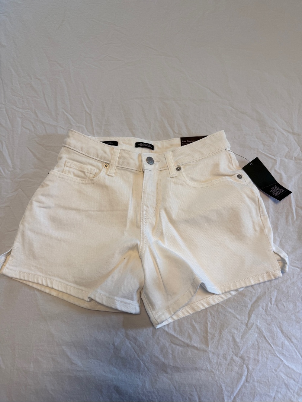 NWT! Wild Fable - White Denim Shorts - Size 0
